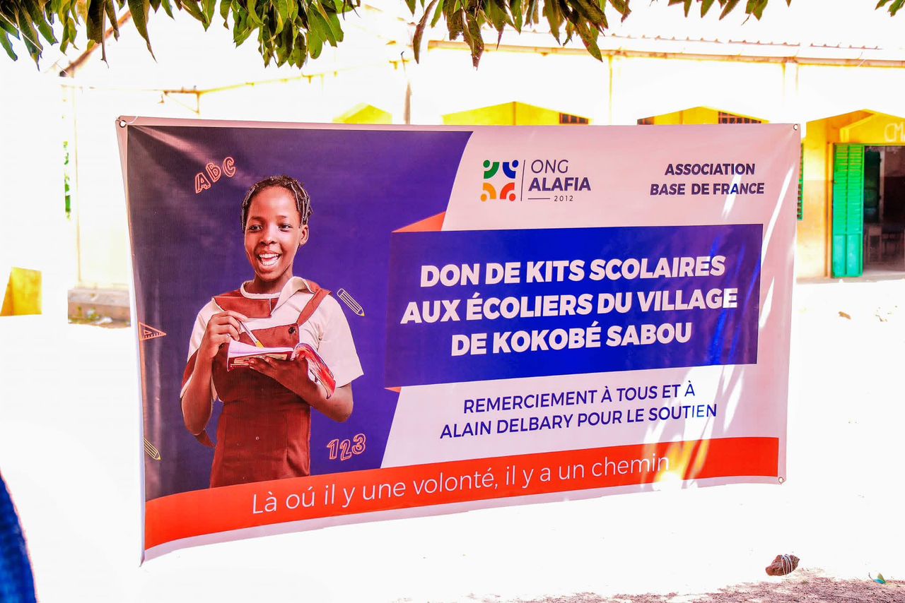 Affiche de la remise de kits scolaires à Kokobè-Sabou